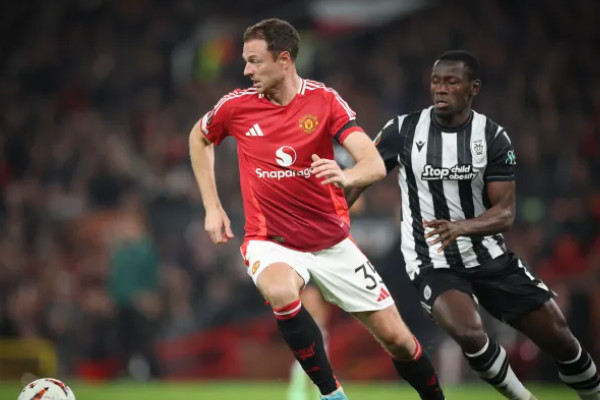 2-0击败塞萨洛尼基后，曼联383天内首次获得欧洲胜利